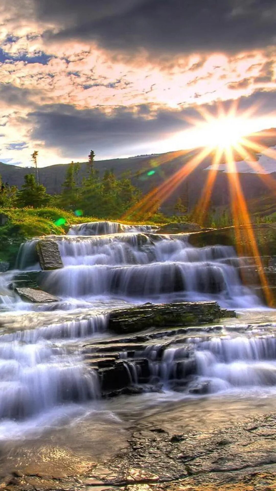 Видео на телефон природа. Азорские острова водопады. Красивый пейзаж. Живая природа водопады. Пейзаж водопад.