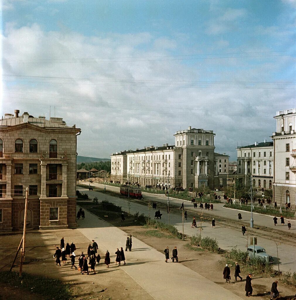 Какой был 1950. Какой был 1950. Большой театр в москве 1950. Какой был 1950. Москва 1956 площадь маяковского.