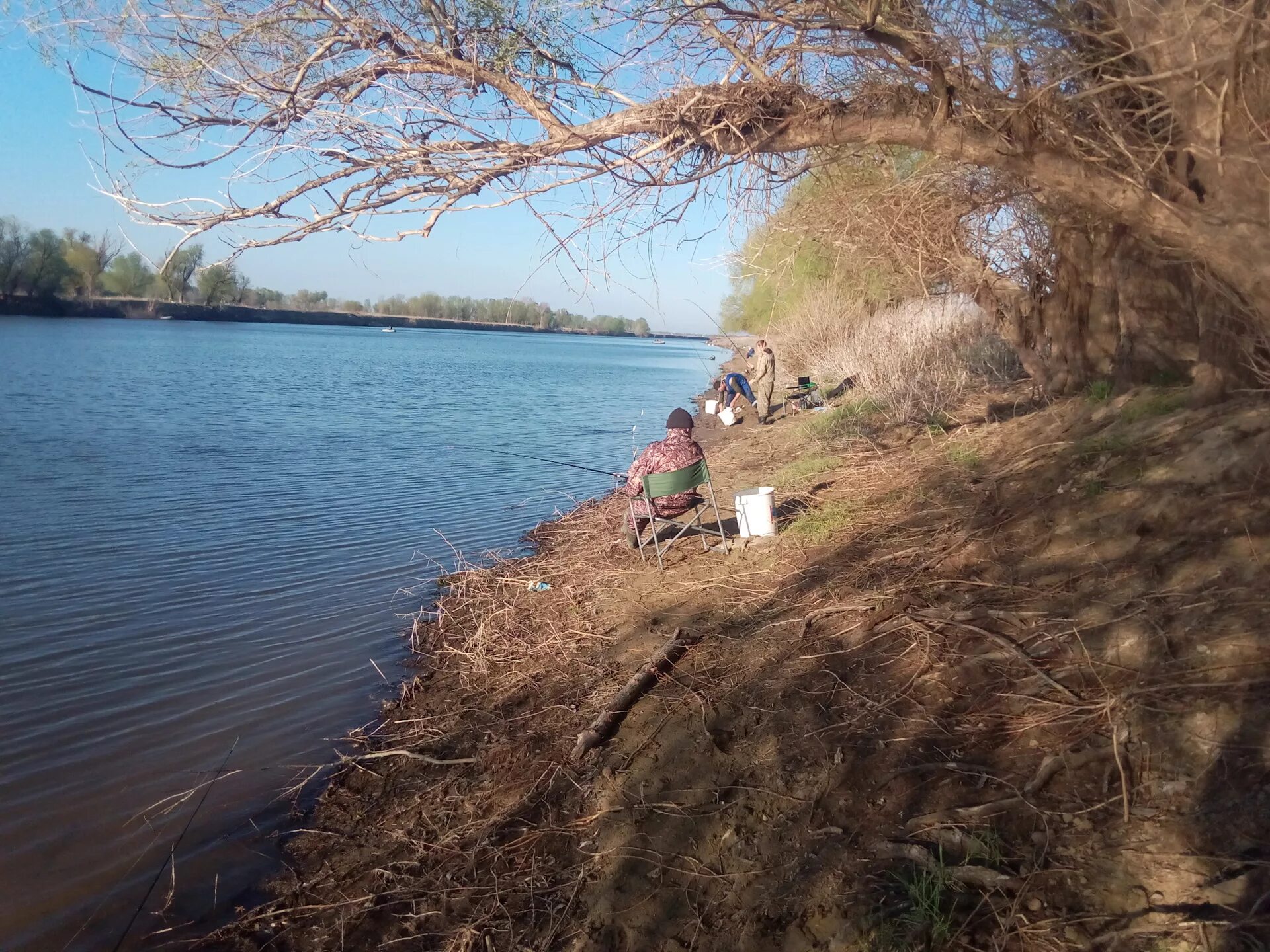 Река Кигач. Река Кигач село Байбек. Астрахань Кигач рыбалка.