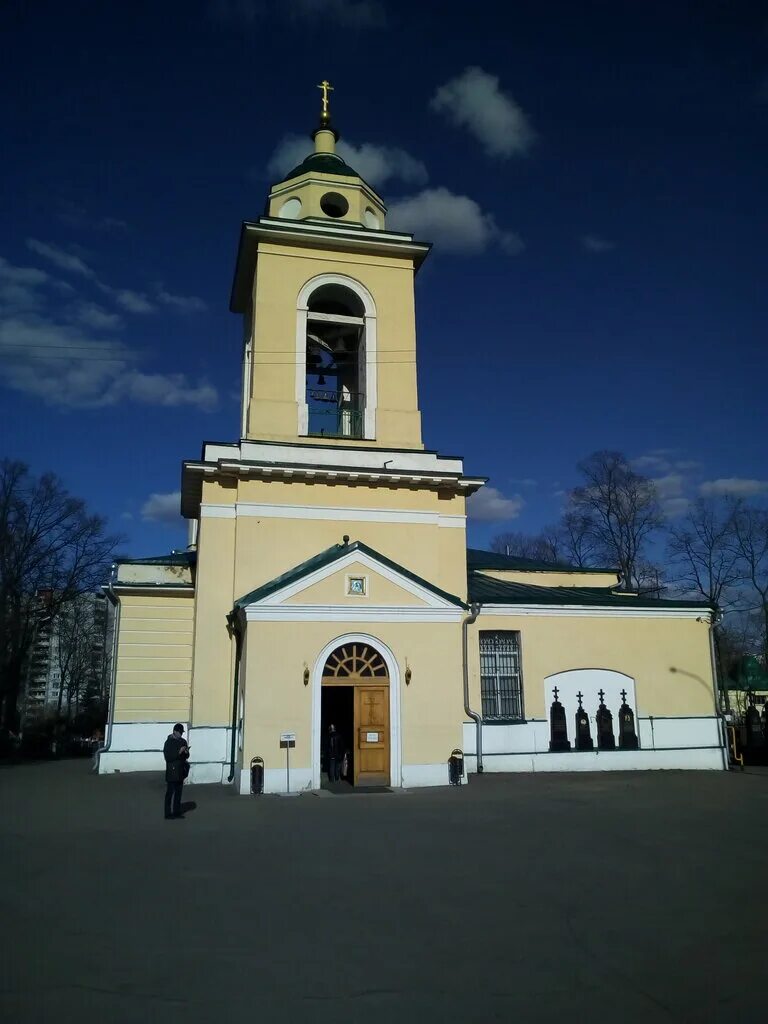духовская церковь на даниловском. духовская церковь на даниловском кладбище. храм сошествия святого духа на даниловском кладбище. духовская церковь на даниловском кладбище. храм сошествия святого духа кладбище.