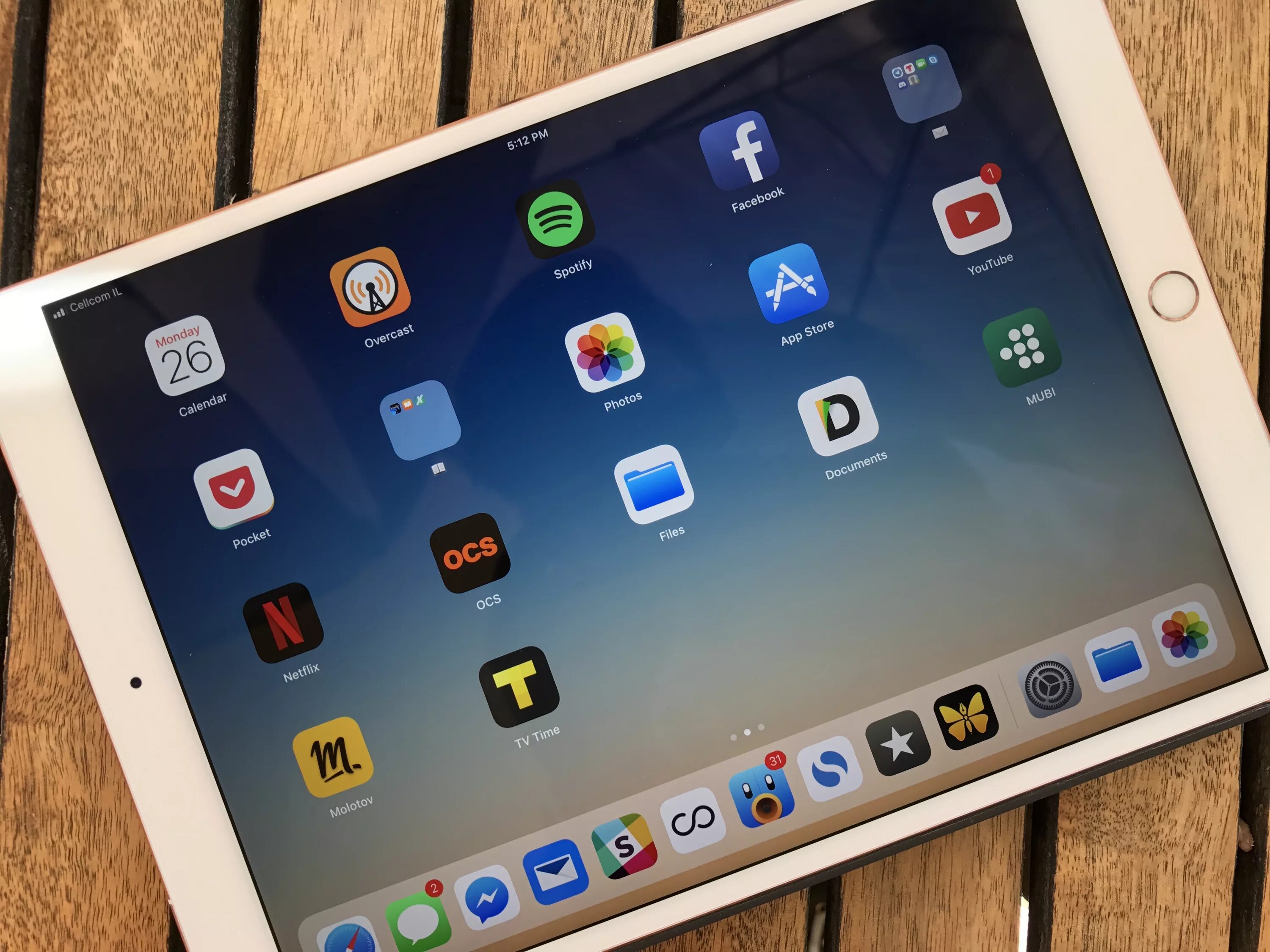 Через ipad