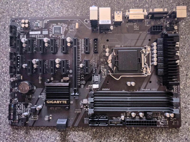 Ноутбук gigabyte u21md. Barebone моноблок. 21 гигабайт. Gtx 750ti 4 гб. Z490m.