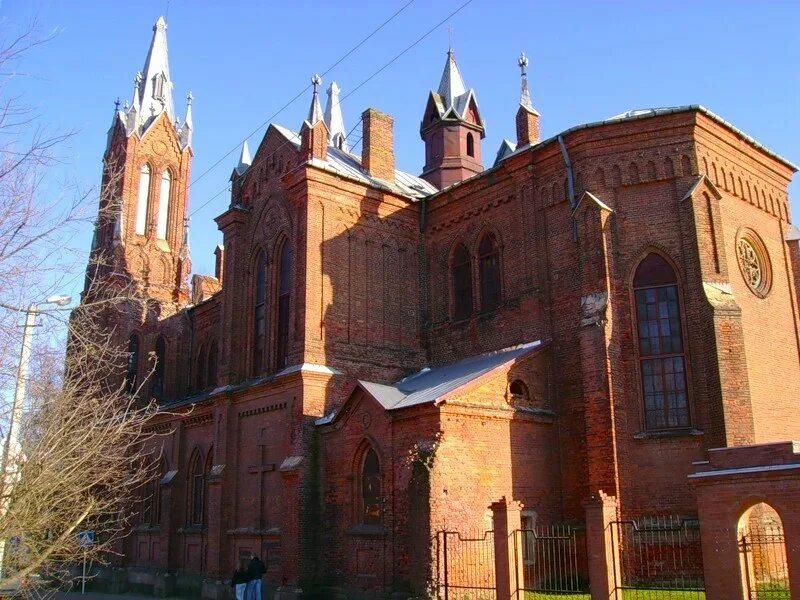 собор непорочного зачатия пресвятой девы марии. римско-католический костел в смоленске. костел в смоленске католический непорочного зачатия. католический храм в смоленске. католическая церковь в смоленске.
