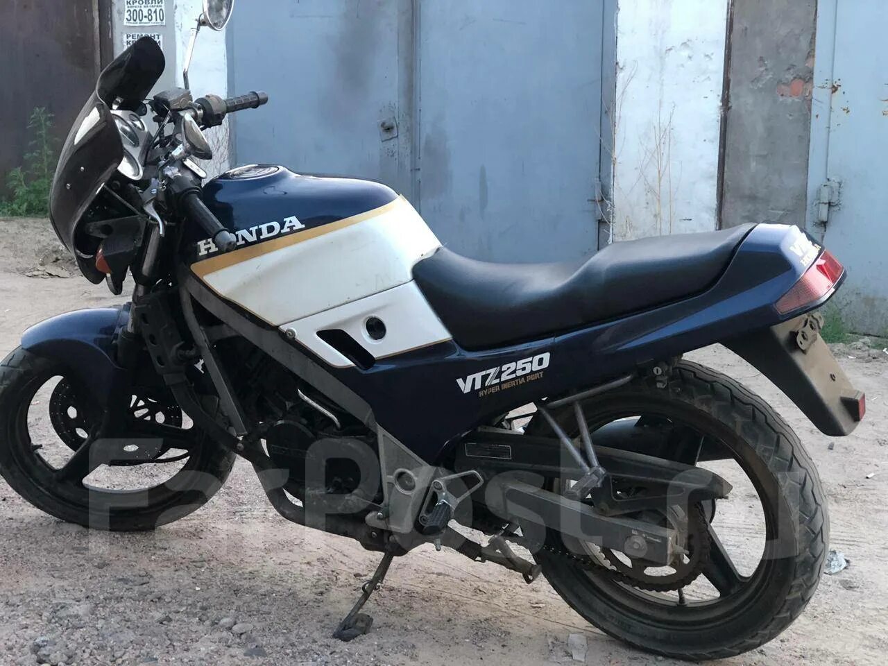 Куплю хонду улан удэ. Honda VTZ 250. Хонда 200-250 кубов. Honda vtz250 1997. Honda VTZ 250 fork 35mm.