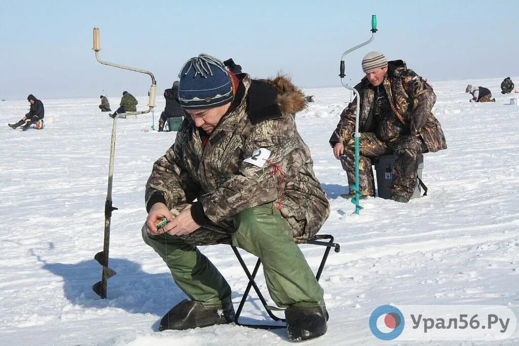 Рыбалка в оренбурге и оренбургской области. Зимняя рыбалка в Оренбургской области. Рыбалка в Оренбурге. Рыбалка в Орске. Спортивная зимняя рыбалка.