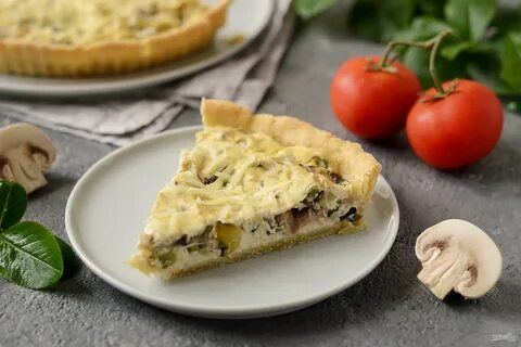 Киш с курицей и грибами в духовке