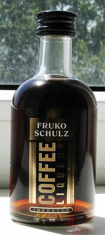 Купить ликер fruko schulz. Ликер Фруко Шульц Creme de Cassis. Ликёр Фруко Шульц кофейный. Fruko Schulz Coffee ликер Шульц кофейный. Крем де Кассис Фруко.