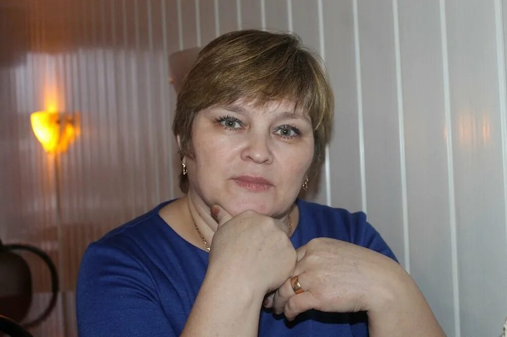 Женщина в 51 год какая. Красивая женщина 52 года. Красивая женщина 52 года. Обычная женщина 45 лет. Женщина 51 год.