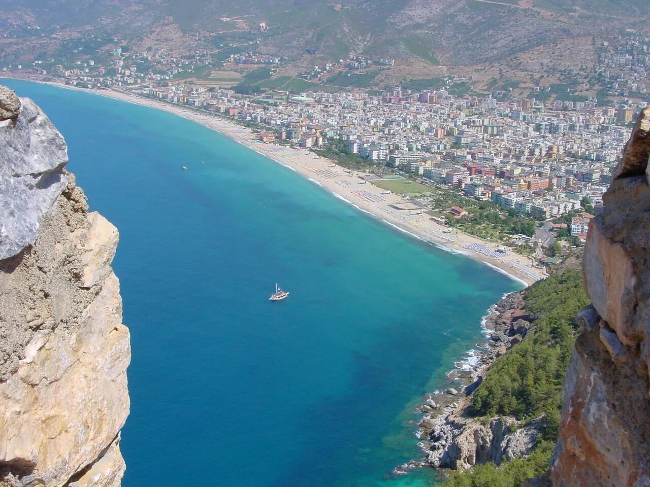 Аланья (Турция). Аланья Анталийское побережье. Alanya пляж Клеопатра Турция. Махмутлар Турция пляж Клеопатра. Аланья турция туристы