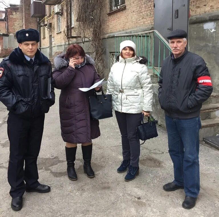 Опека ленинского района ростова-на-дону. Органы опек азов номер. Опека советского района. Многодетная семья ваймер екатеринбург. Опека советского района ростова-на-дону.