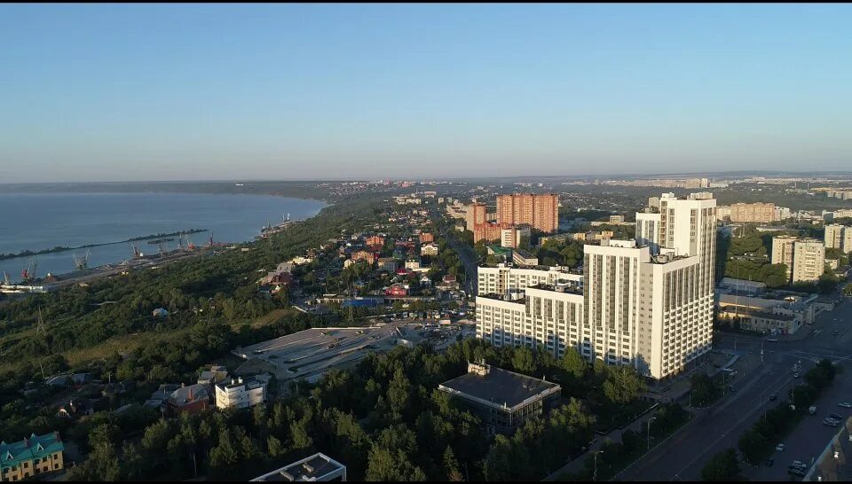 Ковид в ульяновске. Дом на Минаева Ульяновск вид. Дом на Минаева Ульяновск вид на Волгу. Жилой комплекс Юность Ульяновск. Жилой комплекс с видом на Волгу.