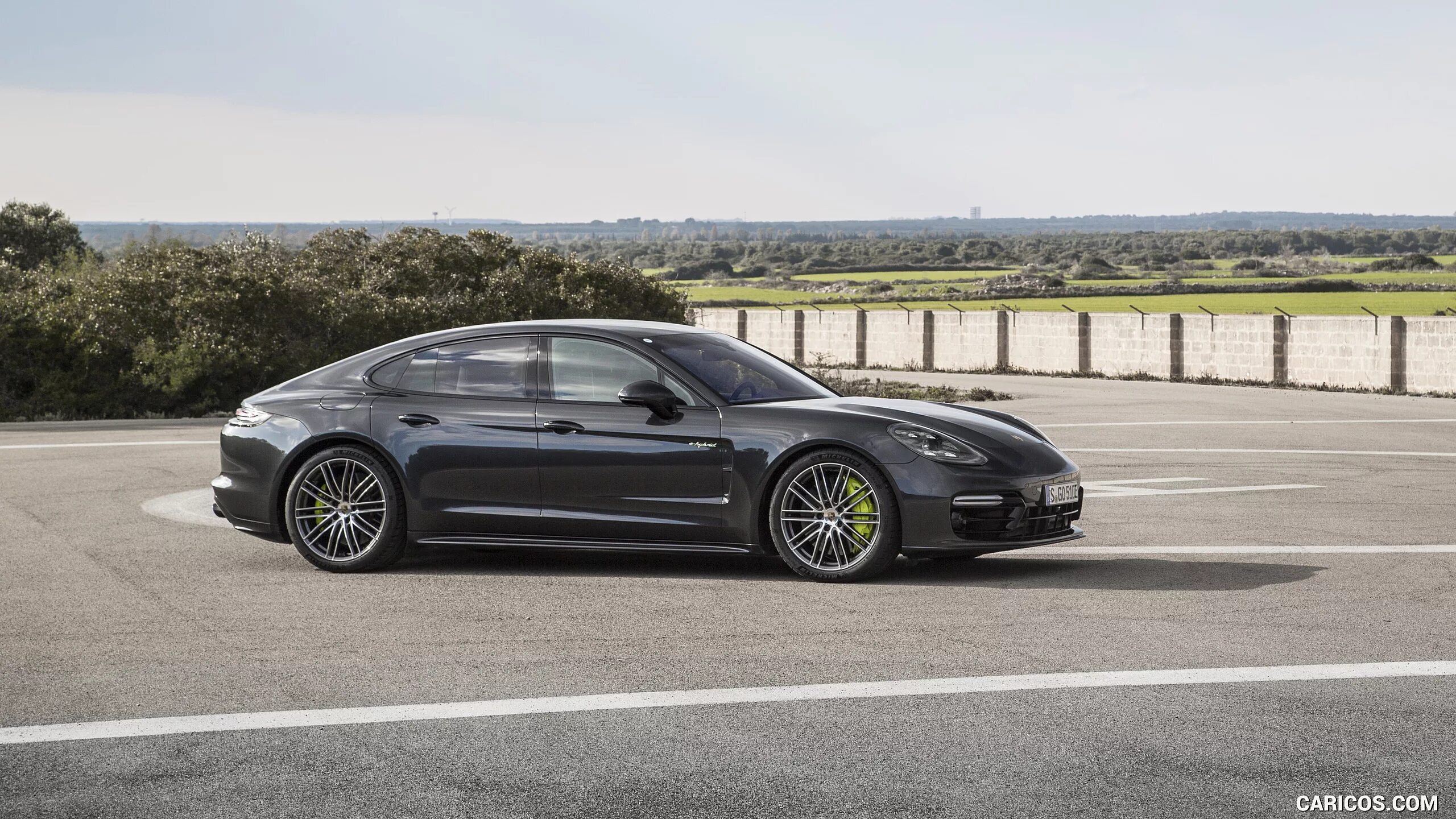 Порше панамера турбо 2018. Порше панамера турбо s. Porsche panamera turbo s 2023. Porsche panamera turbo s e hybrid. Порше панамера турбо s 2022.