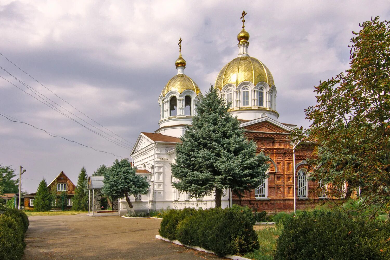 Станица новоалексеевская краснодарский край. Станица Петропавловская Краснодарский край Курганинский район. Петропавловская Церковь Курганинский район. Храм Димитрия Ростовского станица Петропавловская. Ст Петропавловская Курганинский район Краснодарский храм.