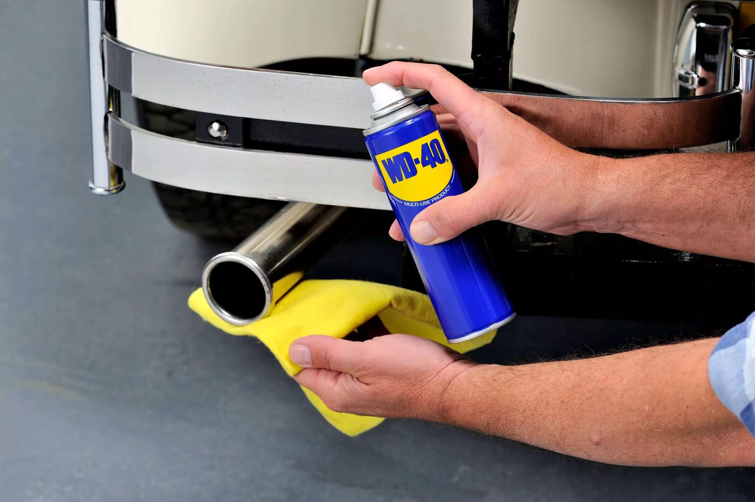 Wd 40 это. WD-40 70036. Смазка WD-40. Смазка проникающая «WD-40» 400мл.. Антикоррозийная смазка WD 40.