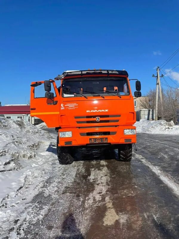 спецтехтрейд столица. Sitrak c7h zz4186v361не 2022. — ковш снеговой на пк-07 v=0,6м3. навесная автономная гидростанция стт-1. спецтехтрейд.