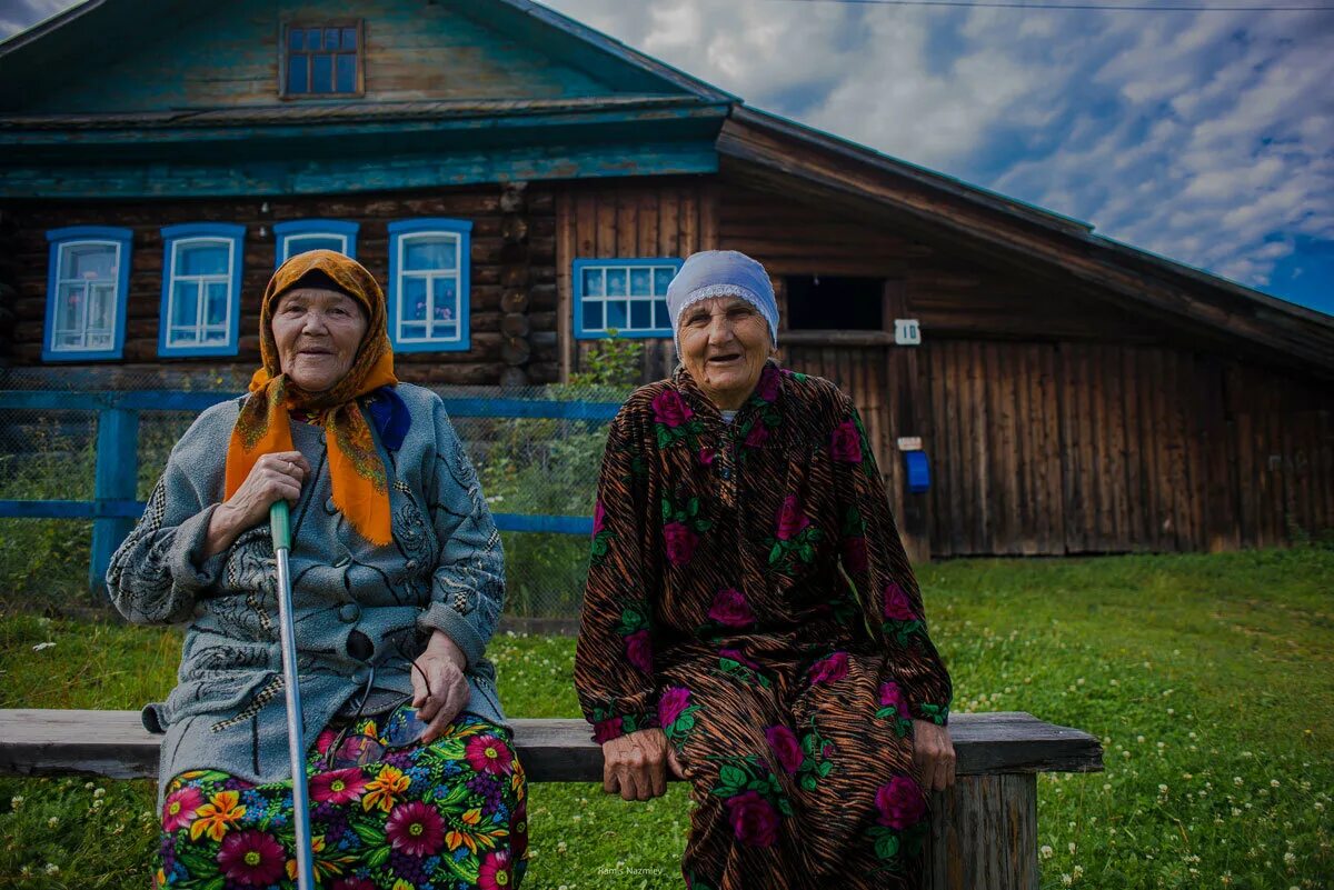 Сколько населения в деревне