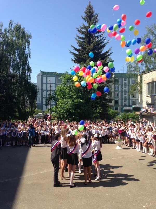 17 школа нижний. Школа 117 Нижний Новгород. Школа 117 Нижний Новгород Сормовский район. Школа 117 Нижний Новгород учителя. Школа 141 Нижний Новгород Сормовский район.