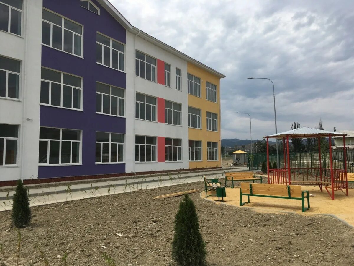 школа в судаке крым. школы судака. 4 школа город судак. школа номер 4 судак. школа гимназия 1 судак.