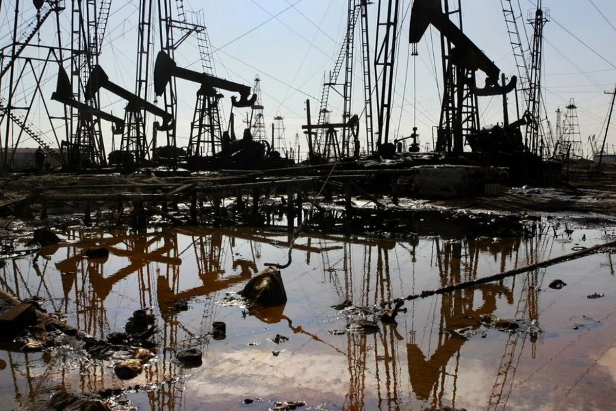 Добыча нефти Казахстан Тенгиз. Нефтедобыча на Каспийском море. Нефть и экология. Загрязнение Каспия нефтью.