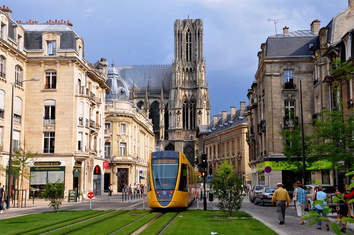 Реймс Франция. Реймс шампань. Французский город Реймс. Reims город Франция.