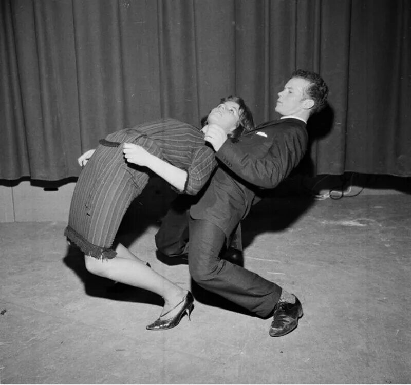 Что такое твист. Танец стиляги буги-вуги. Буги вуги. Танцы твист буги-вуги. Танцы 60-х годов твист.