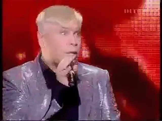 Губы твои алые кто поет. Губы твои алые кто поет