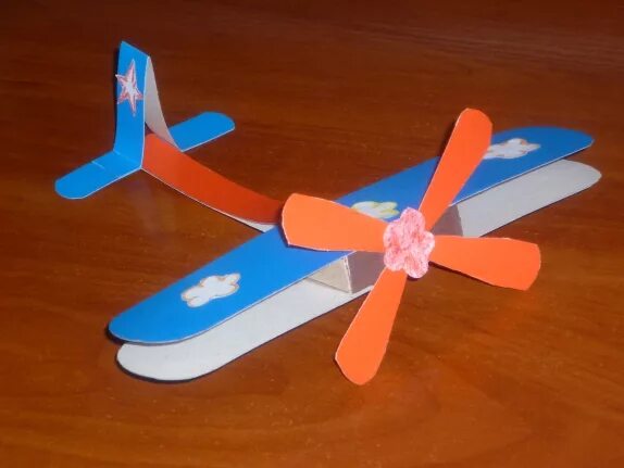 Самолет технология 4 класс. Поделка самолет. Поделка самолет из бумаги. Самолет из цветного картона. Самолет поделка для детей.