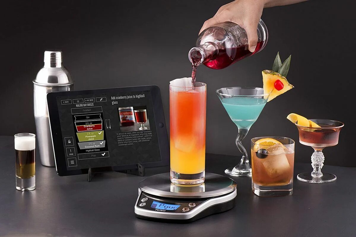 Cocktail mixing. Подарок бармену. Mixapp напиток. Smart напиток. Машина для коктейль своими руками.