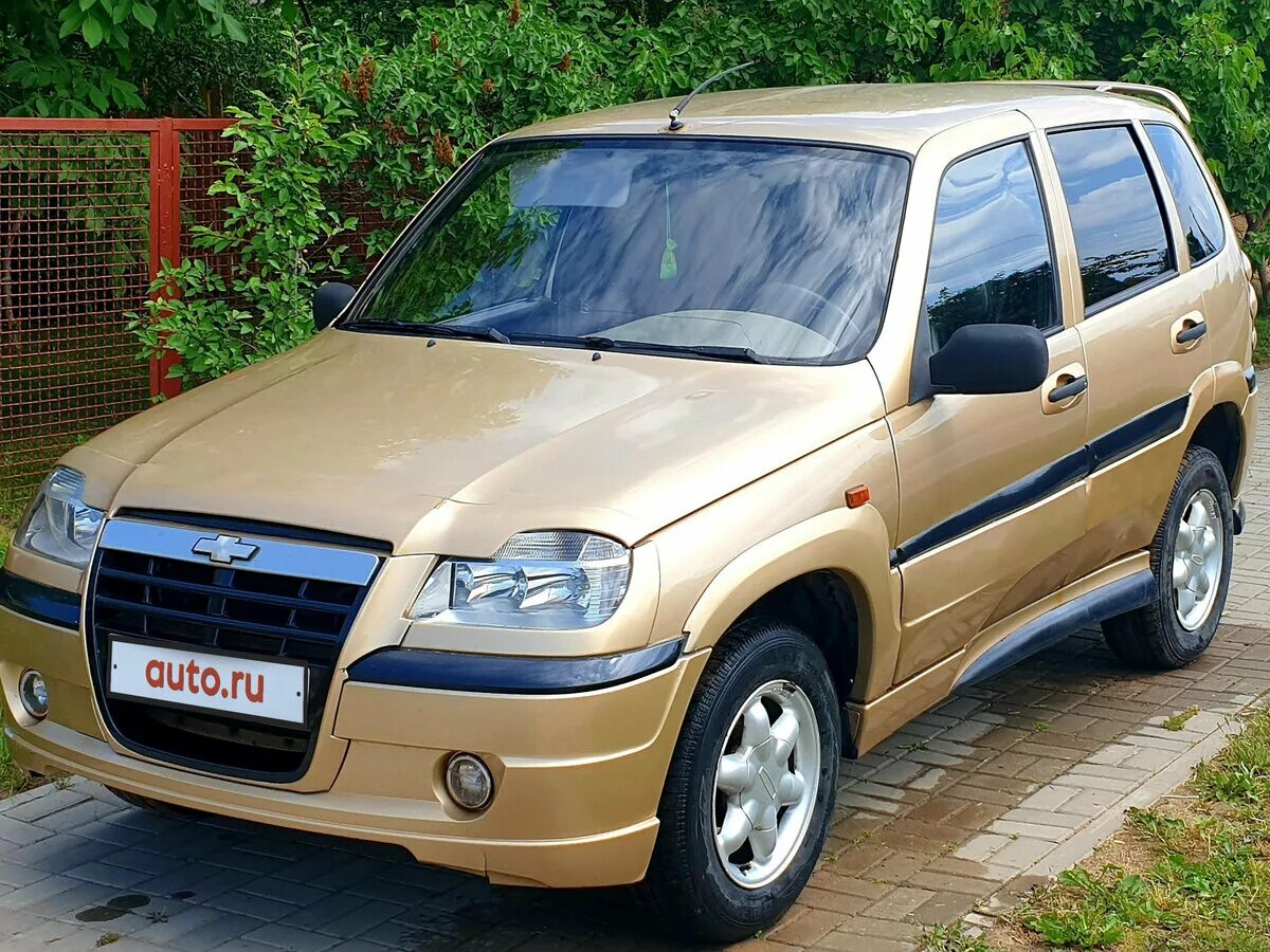шеви нива 2006. шеви нива 2006 год. шевроле нива 2006 комплектация l. шевроле нива золотая 2006. нива шевроле 2006.