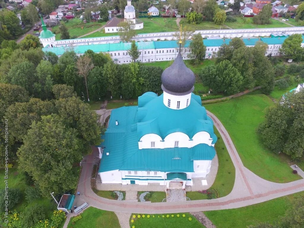 Монастырь в александрове. Александров город монастырь. Успенский монастырь (Александров). Город Александров Владимирская область.