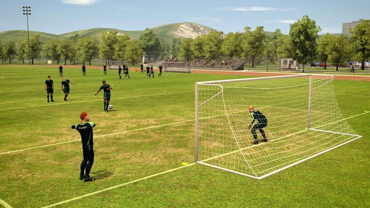 Футболисты в игре. Профессиональный футбол. Pes 2013 / pro evolution soccer 2013. Football s great 2. Футбол.
