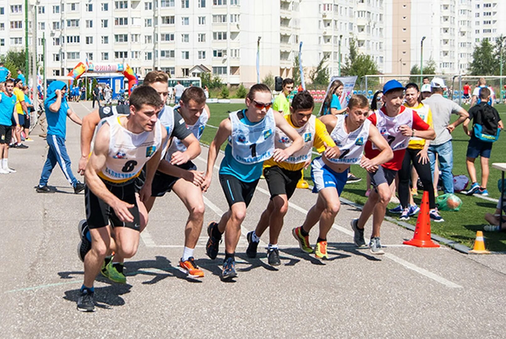 Спортивное мероприятие на каникулы. День физкультурника. Празднование дня физкультурника. Спортивные мероприятия. Спортивное мероприятие для работников.