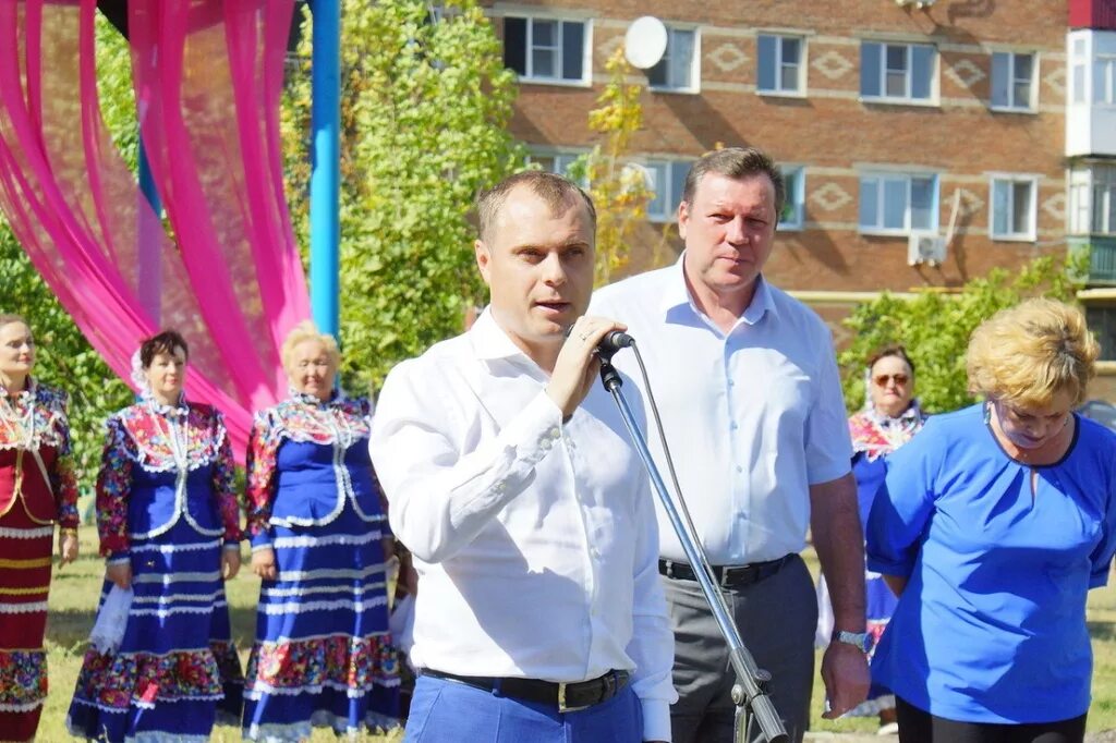 Сайт зверево ростовской. Зверево. Зверево Ростовская область. Зверево Ростовская область Маяк. Поселок Зверево Ростовской области.