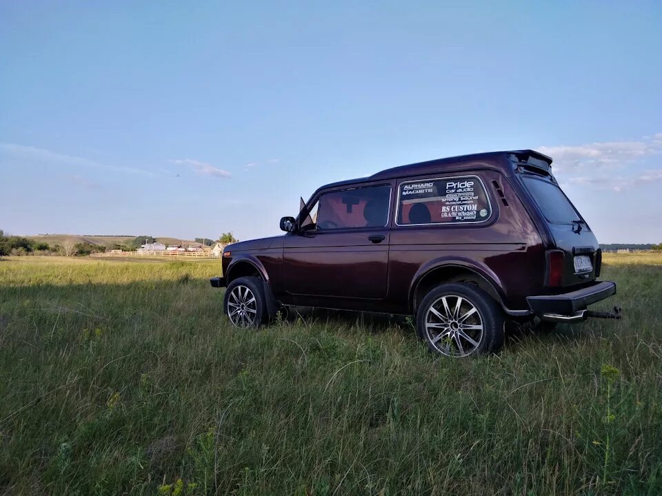 Lada 4x4 3D 1.7 бензиновый 2019 Urban style на DRIVE2