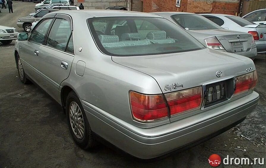 Тойота 11 поколение. Toyota Crown 1999. Тойота Краун 173 кузов. Тойота Кроун 1999. Toyota Crown 11.