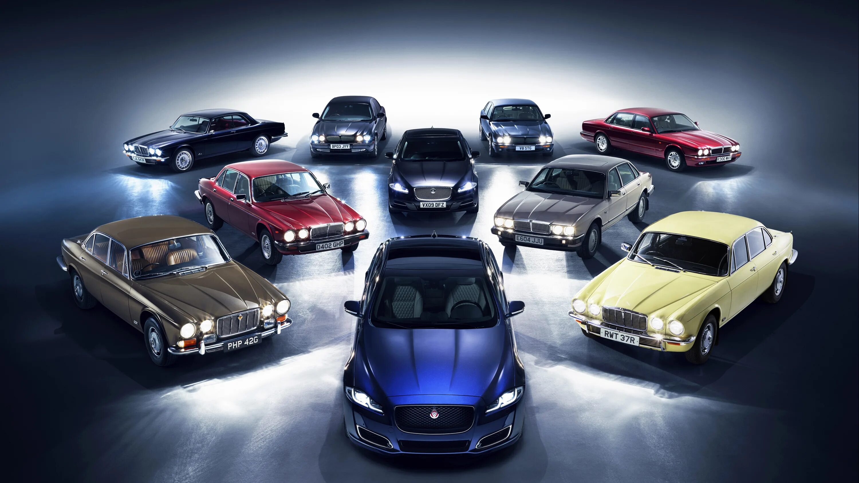 Jaguar xj50. Jaguar XJ Эволюция. Jaguar XJ поколения. Разные автомобили.