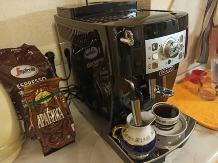 Кофемашина автоматическая delonghi ecam 22.114