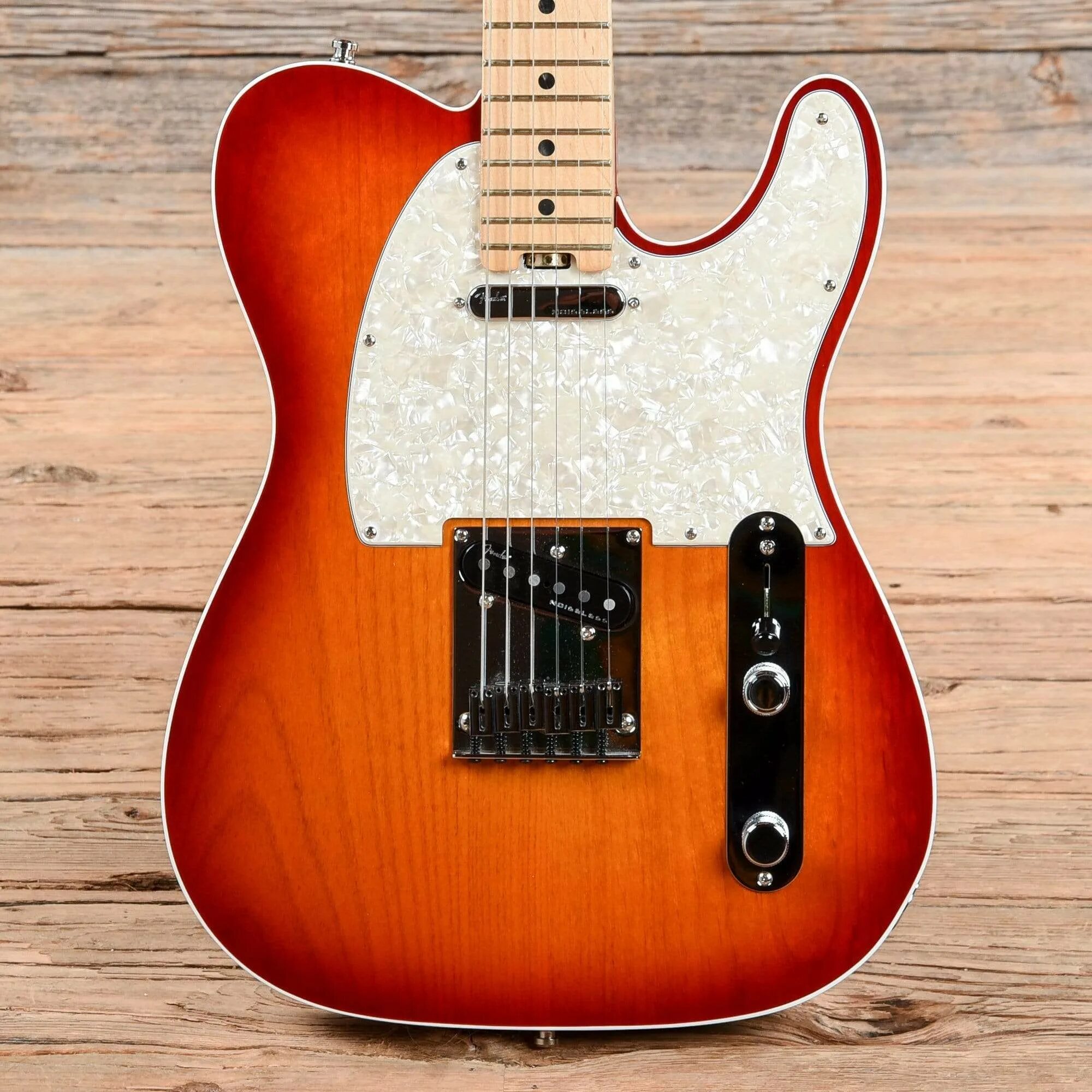 Электрогитара telecaster. Фендер телекастер. Гитара Fender телекастер. Фендер телекастер Делюкс. Фендер санберст.