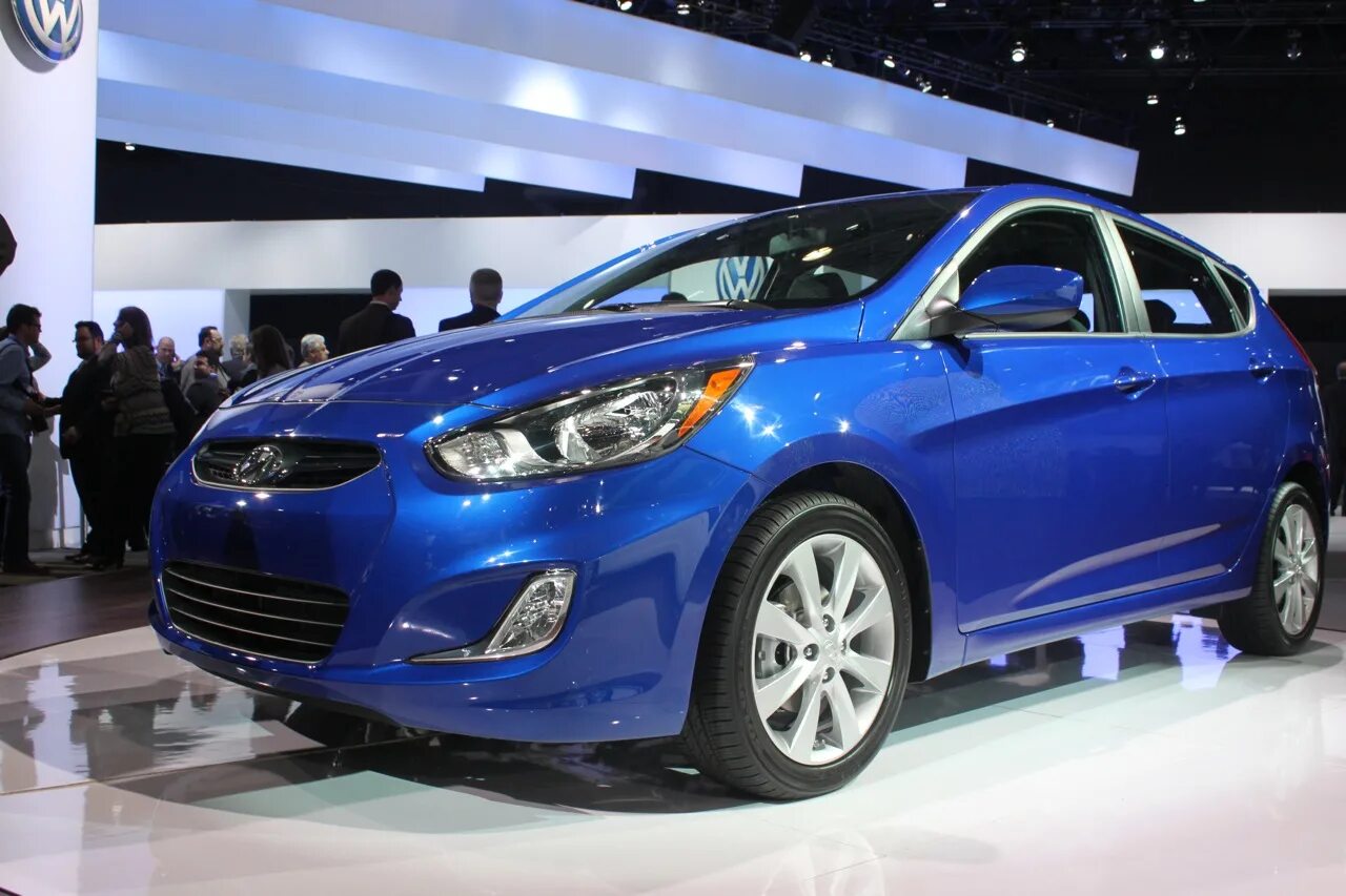 Хендай акцент 2012. Hyundai i20 2013. Новые хендай 2012. Хендай солярис 2012 седан. Hyundai accent 2012.