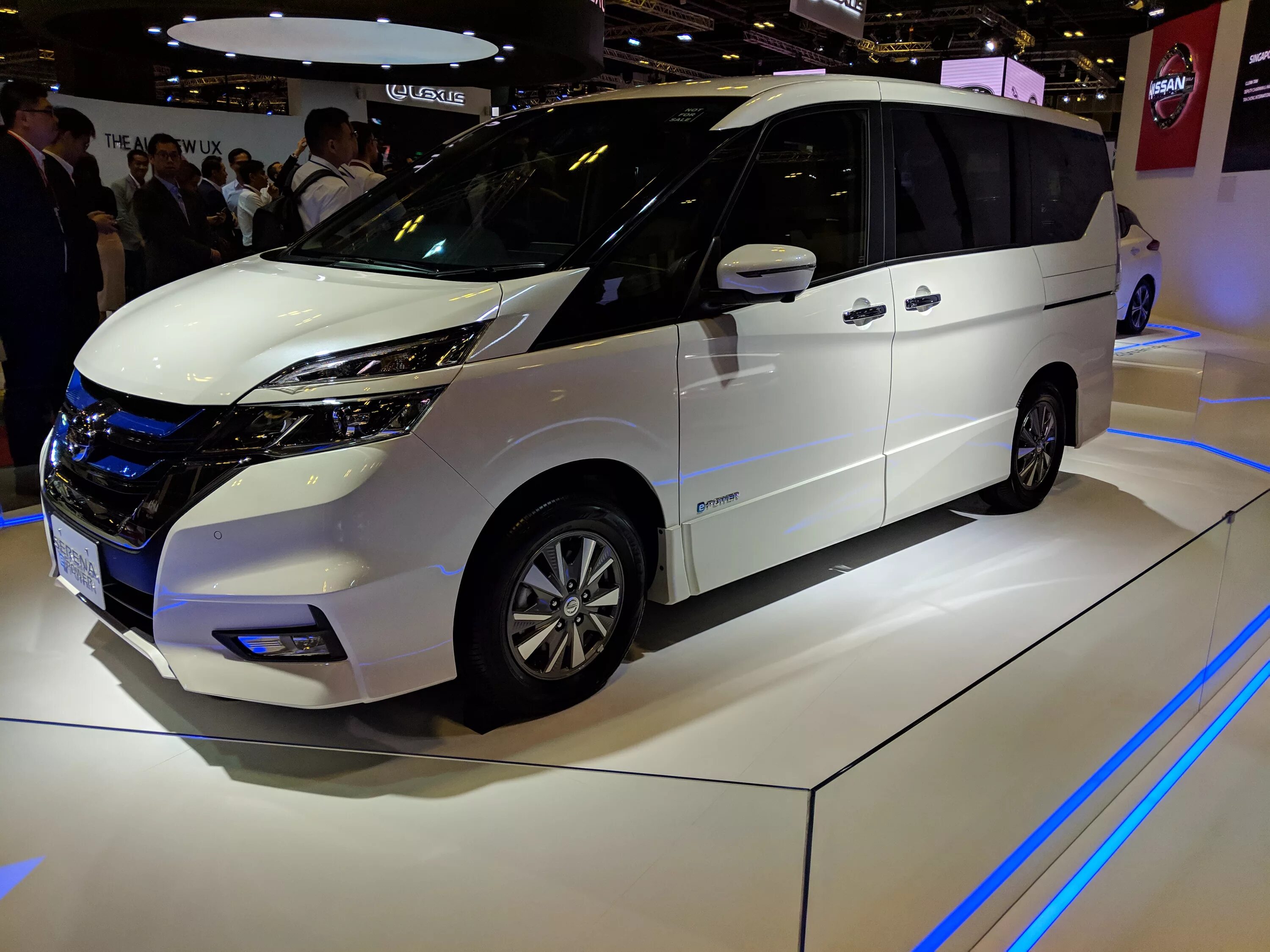 Nissan Serena e-Power. Nissan Serena 2022. Nissan Serena e-Power 2022. Nissan Serena e-Power 2019. Серена е пауэр