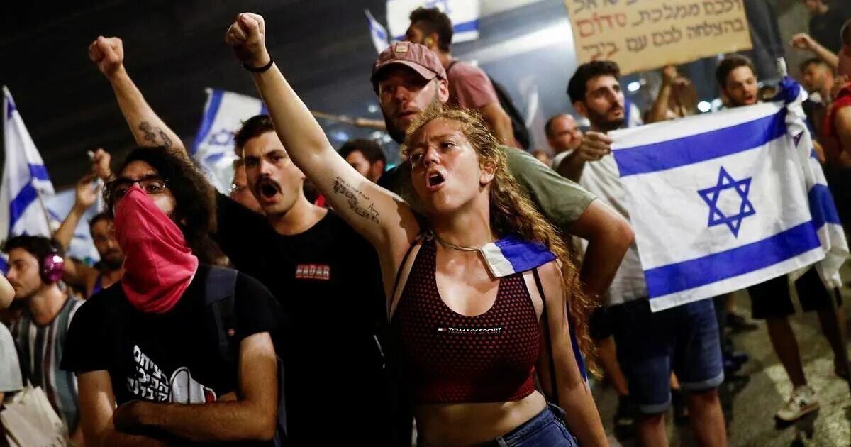 Флаг японии и израиля. Демонстрации в израиле. Флаг германского израиля. Против израиля введут санкции. Против израиля введут санкции.