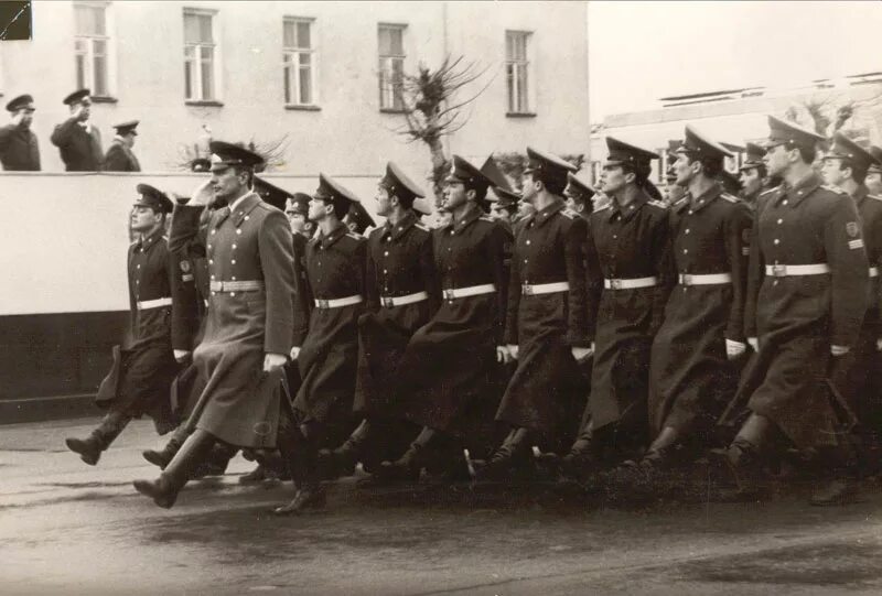 Ленинградский командный училище. Лвоку им кирова выпуск 1987. Лвоку им. Ленпех 81 85. Ленпех-лучше всех 1994.