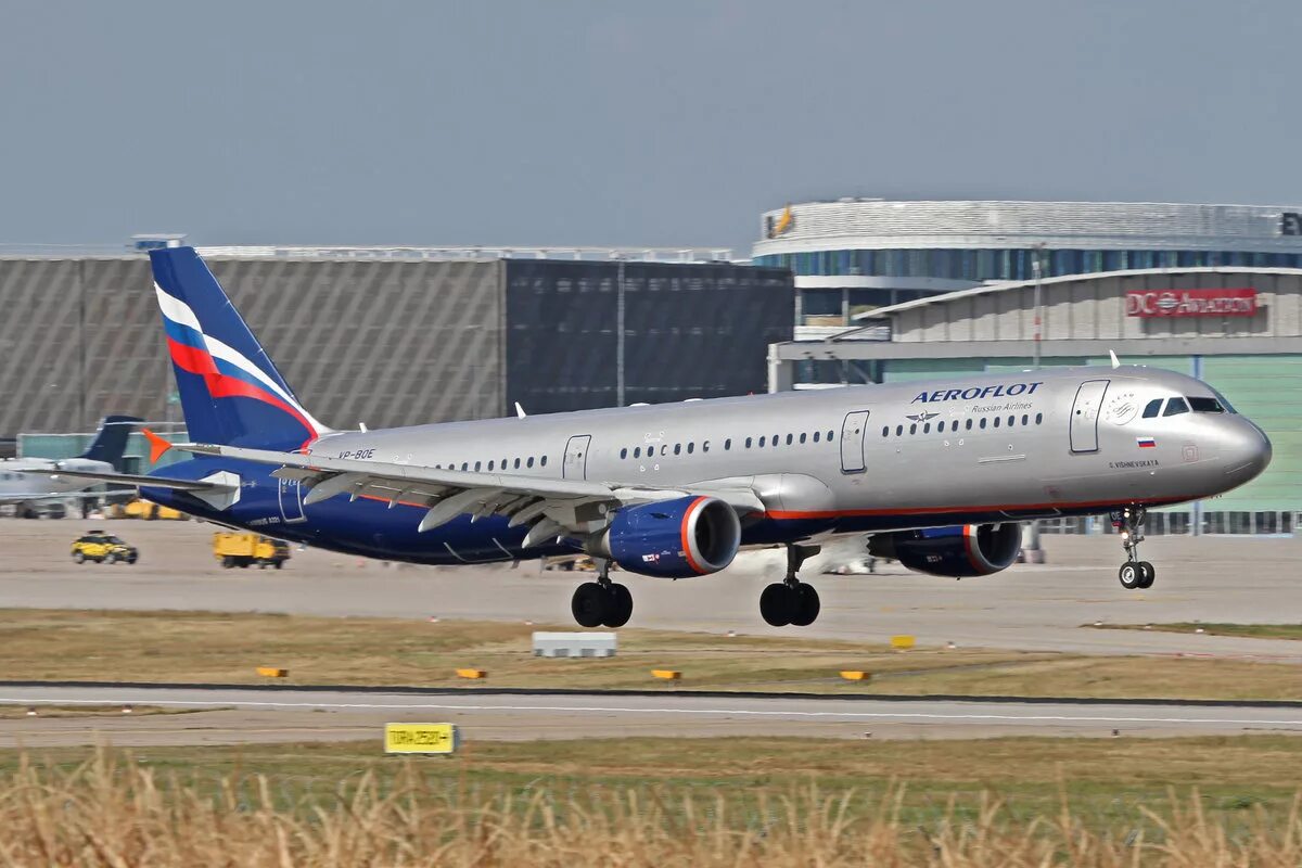 VP-Boe a321. Аэрофлот су1610. Airbus a321‑100/200. Su 1610.