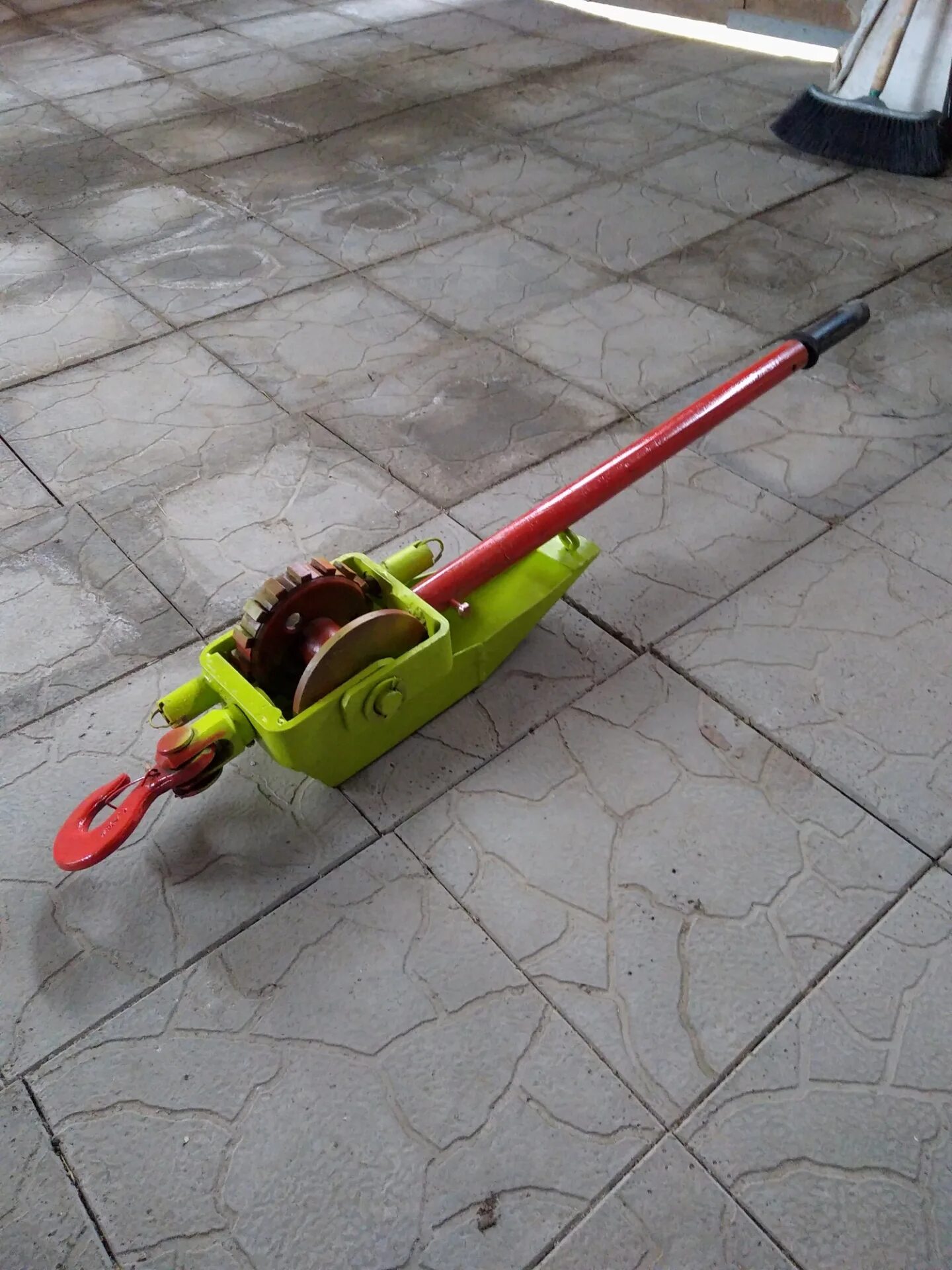 6. Лебедка ручная рычажная лр 1. Лебедка лр 1. Лебедка ручная рычажная лр-1,5 (тяговое усилие 1,5 тс). Лебедка ручная лр 1 6 с тросоукладчиком.