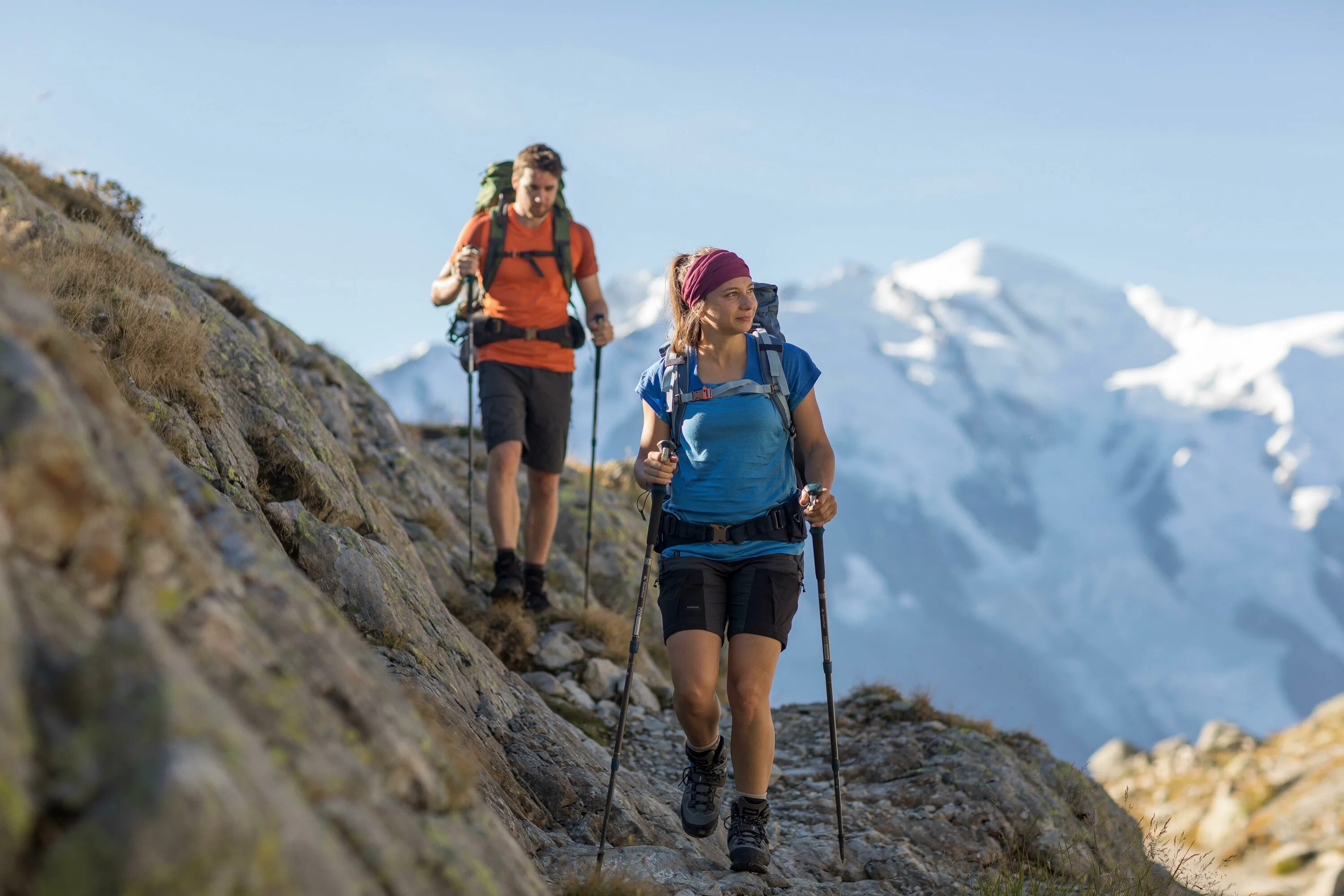 Trek 500 Forclaz. Одежда для хайкинга и треккинга. Треккинговые палки TSL Hiking a3. Одежда для похода в горы. Хайкинг это простыми словами