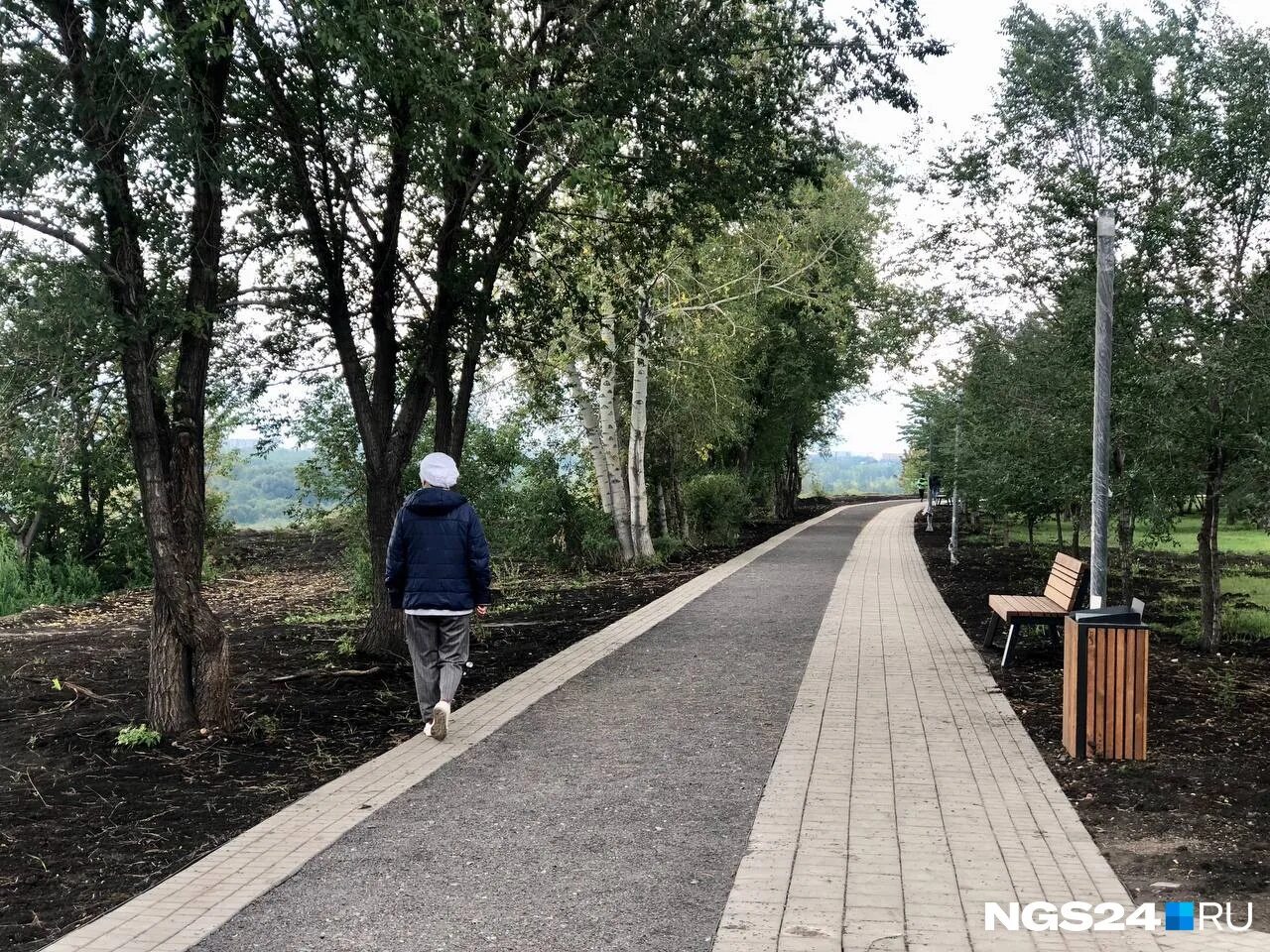 Зеленая роща работает. Набережная красноярск. красноярск набережная зеленый берег. новая набережная красноярск. зеленая роща красноярск.