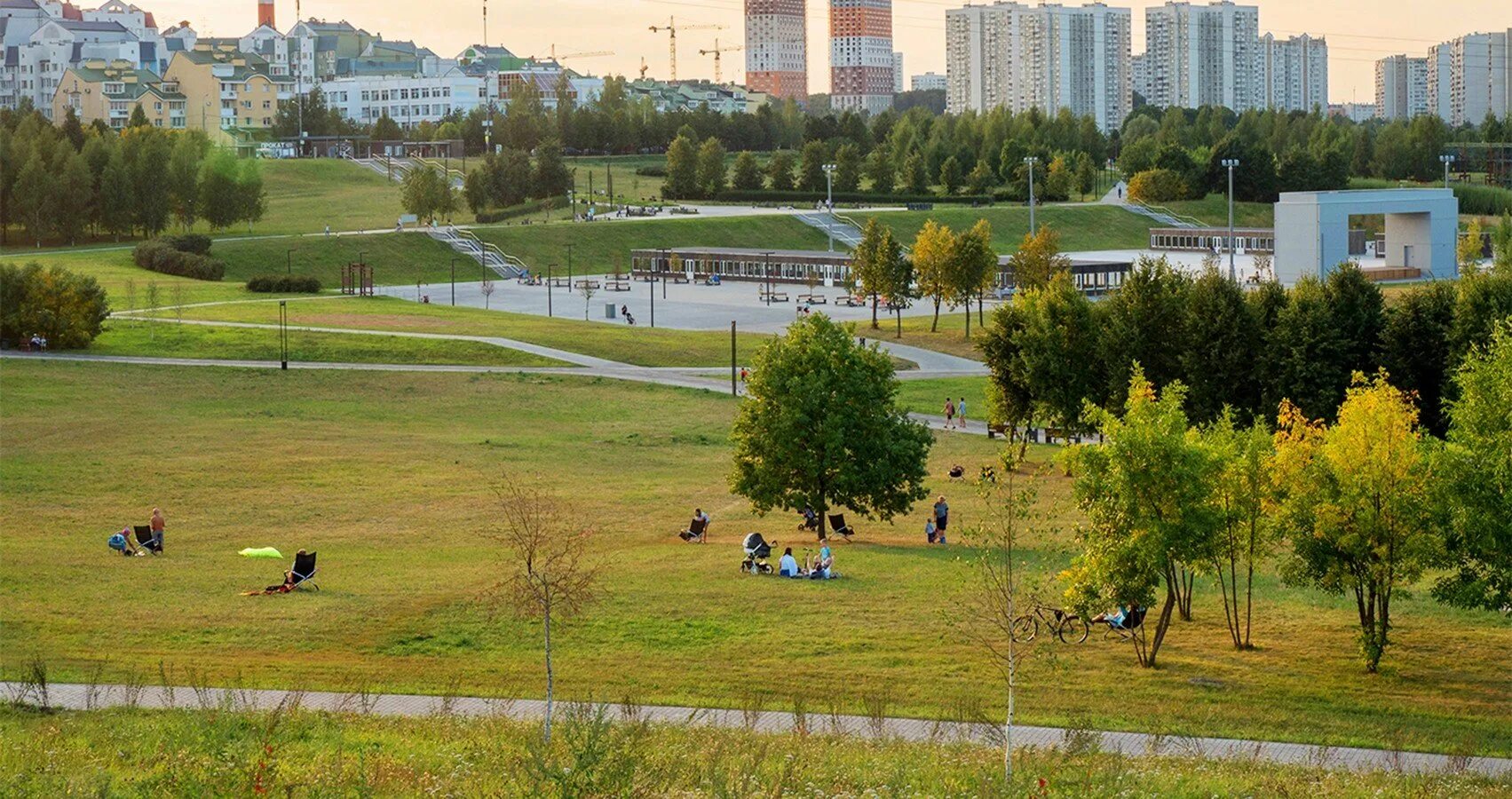 Лето в москве митино. Митино ландшафтный парк «митино». митинский ландшафтный парк москва. барышиха парк митино.