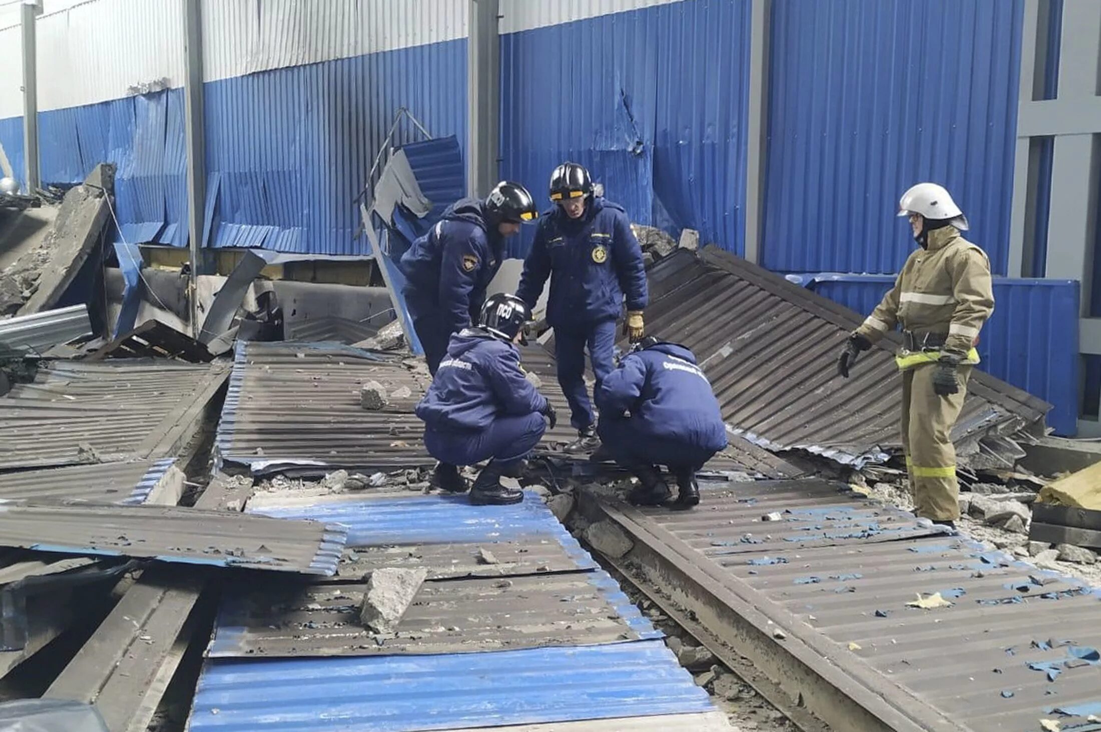 Трагедии на заводе. Взрыв на заводе в мценске. взрыв на заводе в орловской области. несчастный случай на заводе.