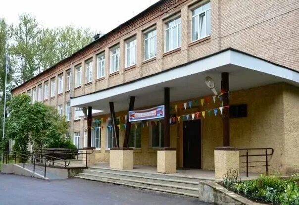 Лицей нестеровича. Г миасс 16 школа учителя. 16 школа рейтинг. Школа 16 сергиев посад. 1560 лидер горчакова.