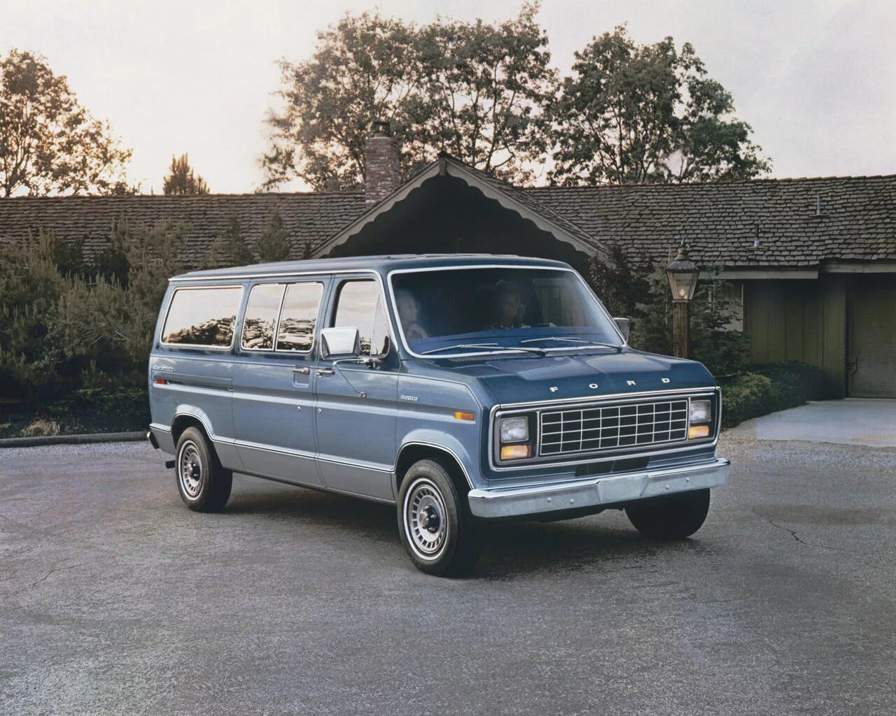 Форд эконолайн купить. Ford Econoline 1981. Ford Econoline 3. Ford Econoline 1998. Ford Econoline 5.